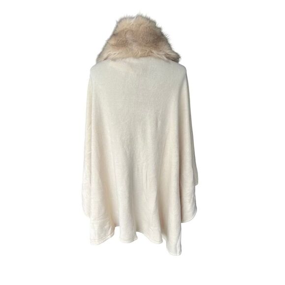 BRAND NEW COCO + CARMEN FAUX FUR JACKET ONE SIZE - Picture 4 of 8